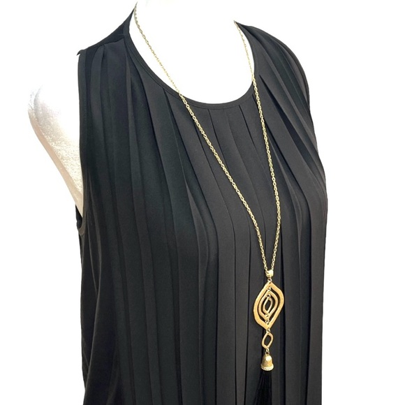 FRENCH CONNECTION Baby Doll Black Satin Pleated Cocktail Dress 2 - Picture 4 of 15